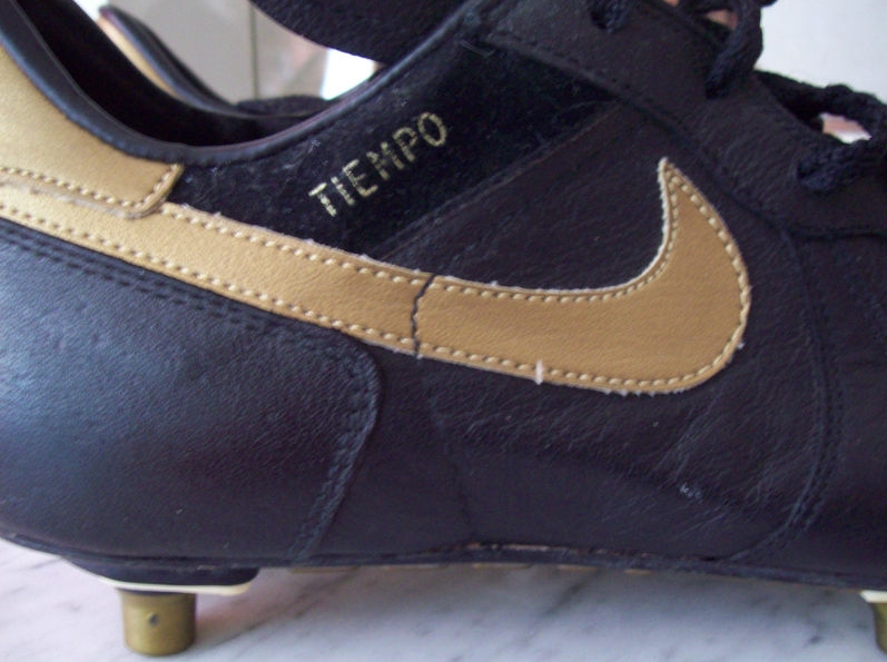 original nike tiempo football boots